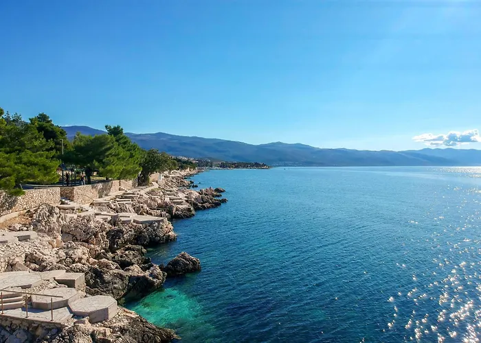 Signet Mit Privatem Balkon By Interhome Διαμέρισμα Novi Vinodolski