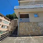 Signet Mit Privatem Balkon By Interhome *
